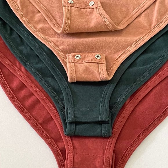 Hunter Green — Premium Cotton Racerback Bodysuit - Picture 5 of 6